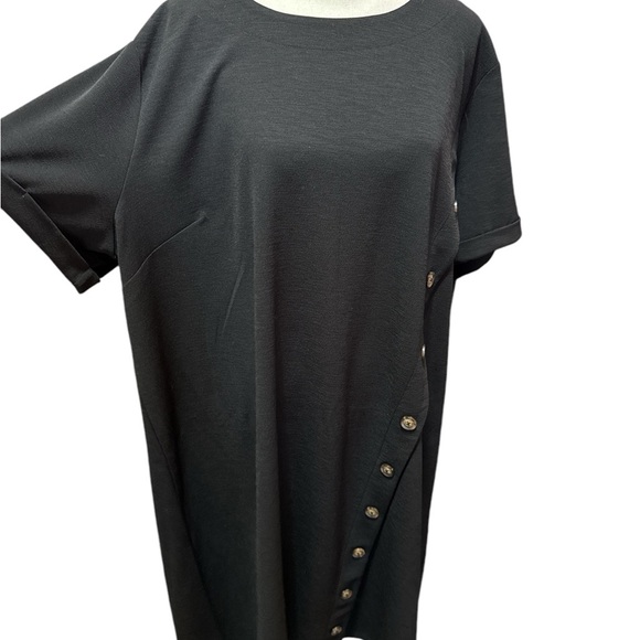 Cato Est.1946 Black Round neck short Sleeve Shift Dress Button detail sz 26 - Picture 2 of 5